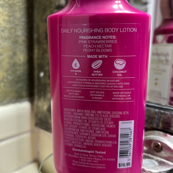 NIB BATH & BODY WORKS BODY LOTION! - Picture 3 of 6